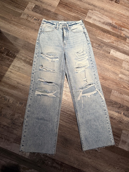 willow & root Denim - Light Blue Distressed Women's Straight-Leg Jeans
